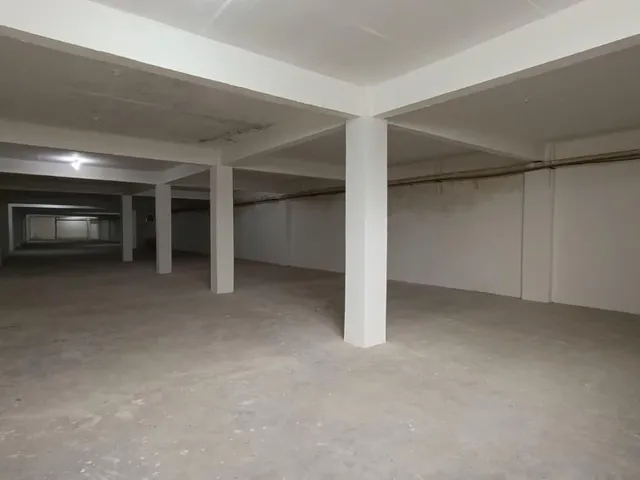 Imagem 2: Prédio Comercial com Mais de 2.000M² e Estacionamento para 25 Carros - Oportunidade para Grandes Operações