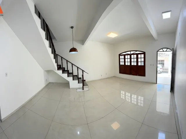 Imagem: Casa de 3 Pavimentos com 360 M² de Área