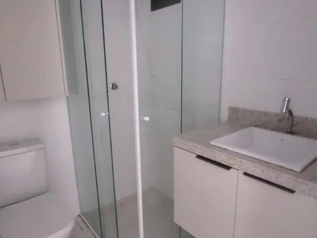 Imagem 3: Apartamento Mobiliado de 112 M² no Queens Residence com Vista para a Baía