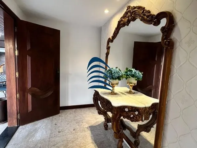 Imagem 9: 0 Casa com 5 dormitórios