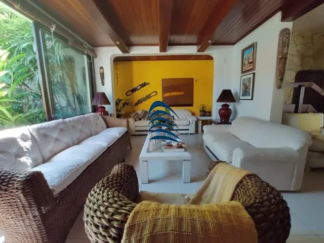 Imagem 5: Casa 4/4, 2 Suítes, Varanda em Dois Quartos, Salas, Bar, Sauna, Piscina