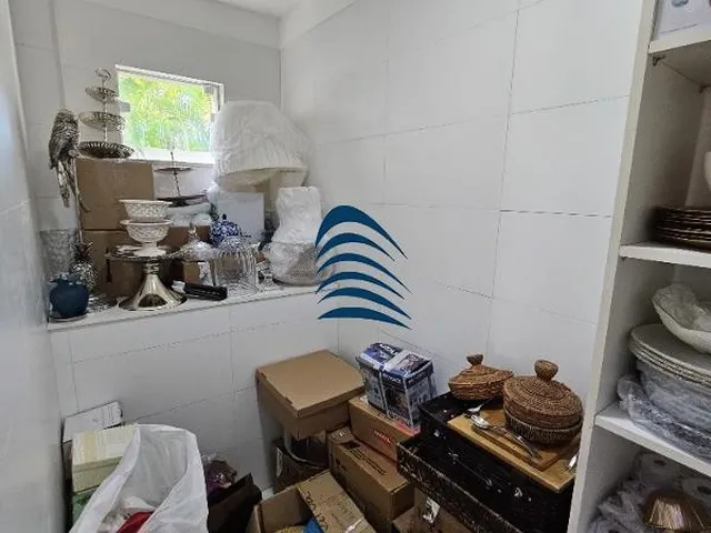 Imagem 2: Casa com 4 Suítes À Venda no Busca Ville, Busca Vida