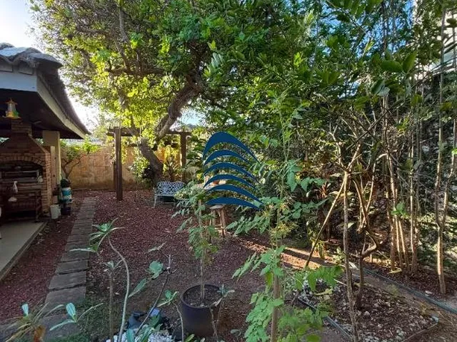 Imagem 2: 0 Casa com 4 dormitórios