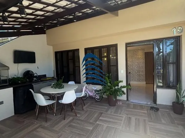 Imagem: Casa Duplex À Venda em Farol de Itapuã