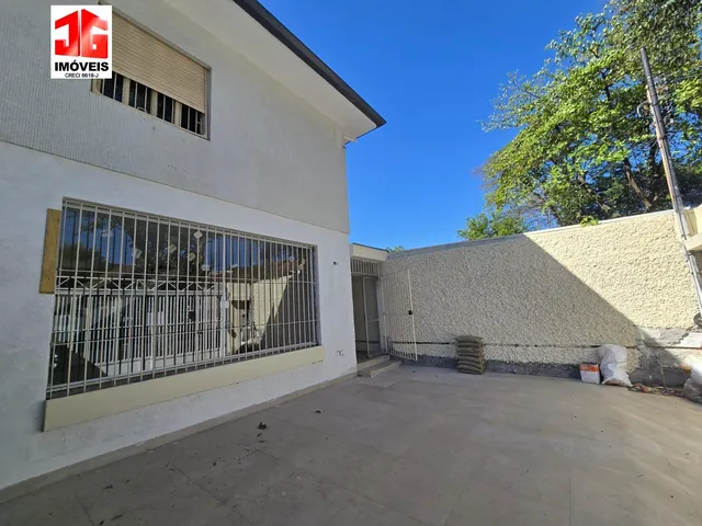Imagem: Casa Espaçosa com 5 Dormitórios em Campo
