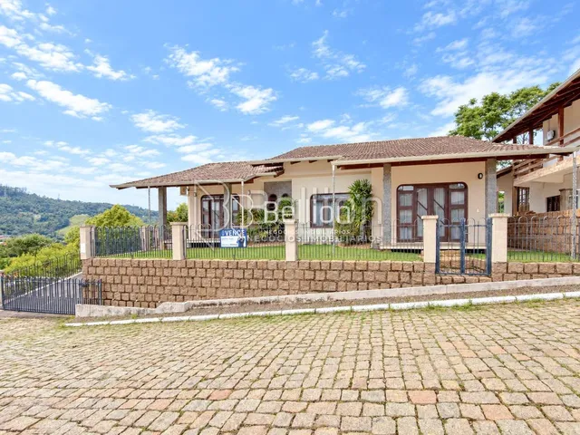 Imagem: Casa Semimobiliada com 3 Quartos e 165 M²