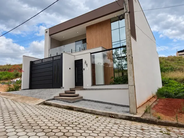 Imagem: Casa Alto Padrão com Piscina Aquecida