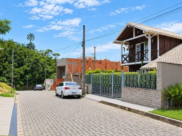 Imagem 5: Terreno Totalmente Plano no Condomínio Solar de Itacurtuçá