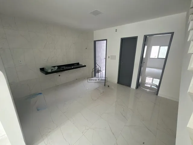 Imagem 8: Casa Duplex Nova com Espaços Amplos