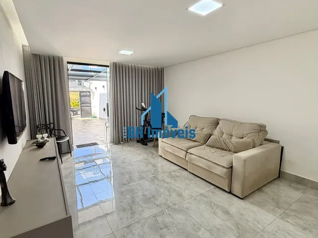 Imagem: Venda Casa 3 Quartos com Suíte e 2 Vagas