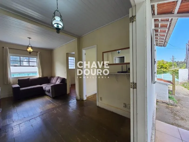 Imagem 2: Casa Linear com 3 Quartos em Terreno Plano 497M² no Alto em Teresópolis